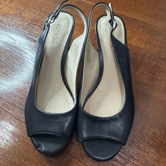 Classic Black Slingback Kitten Heels - Picture 2 of 5